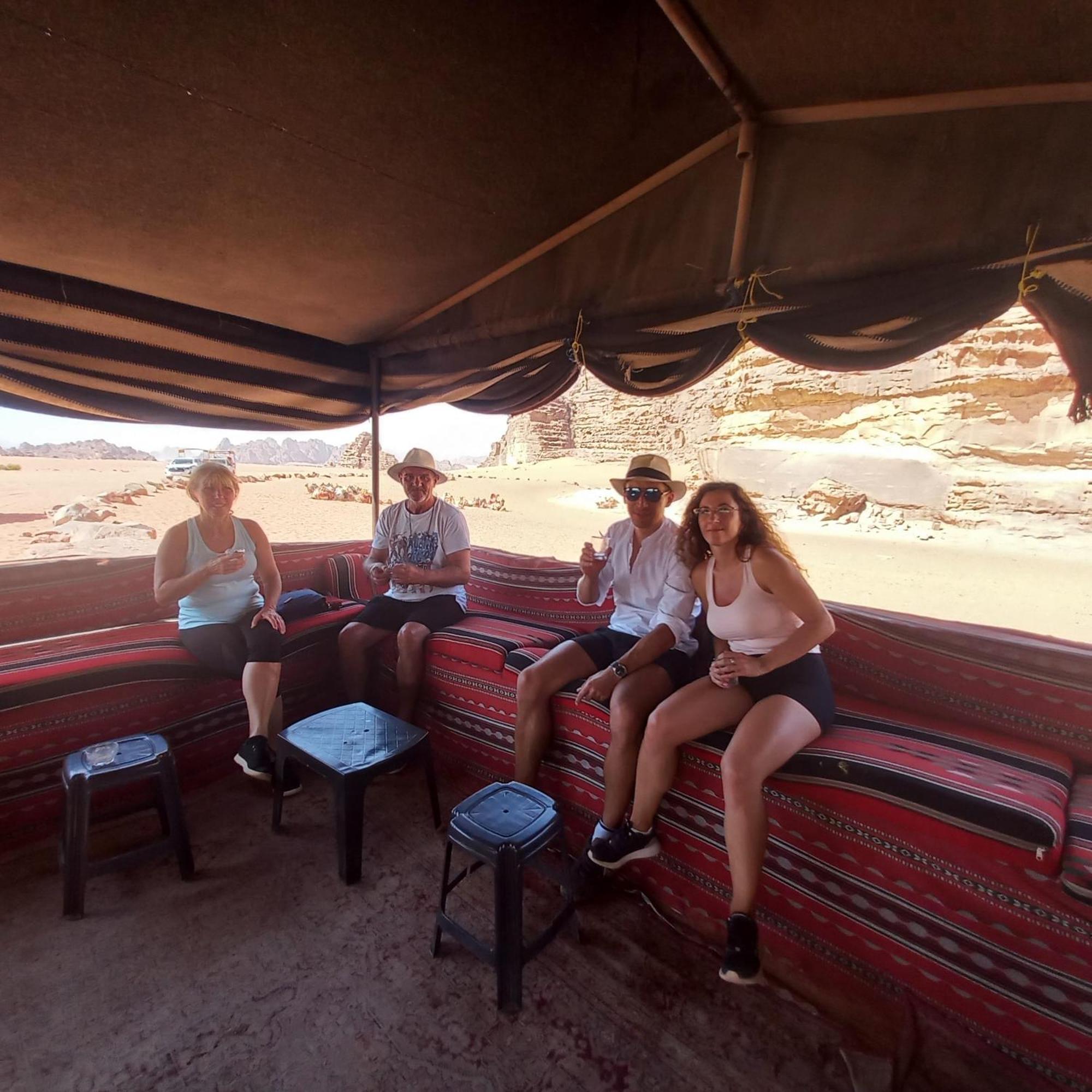 Enad Desert Camp Wadi Rum Exteriör bild